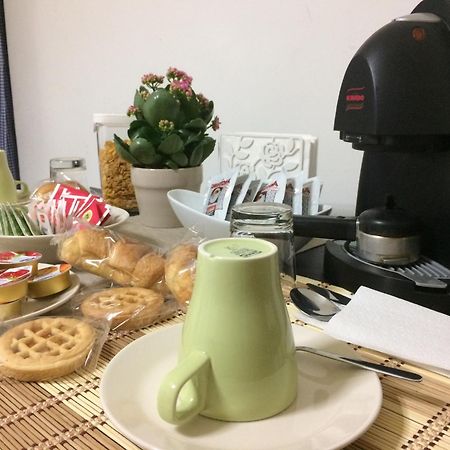 Apartment For 2 In Catania, B&B Le Voci Del Mercato Екстер'єр фото