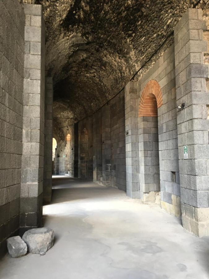 Apartment For 2 In Catania, B&B Le Voci Del Mercato Екстер'єр фото
