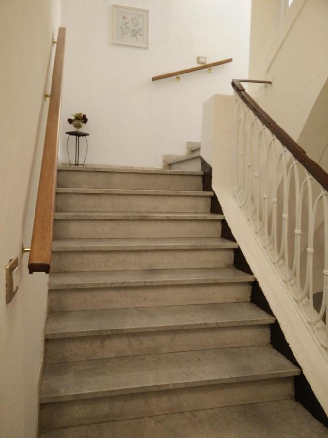 Apartment For 2 In Catania, B&B Le Voci Del Mercato Екстер'єр фото